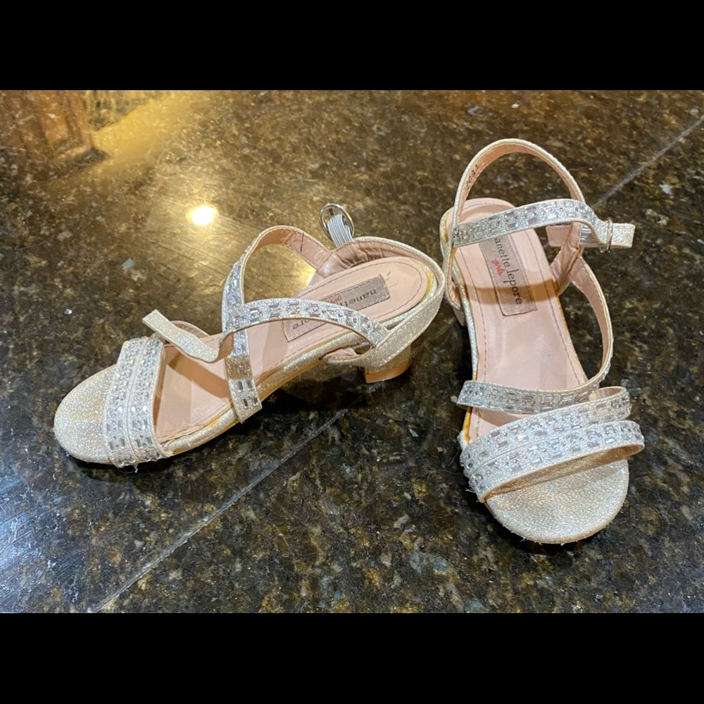 Girls size 11 dress shoe